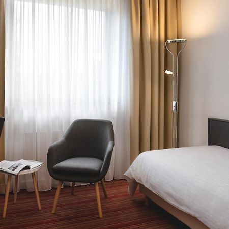 Hotel Astra Dusseldorf Ngoại thất bức ảnh