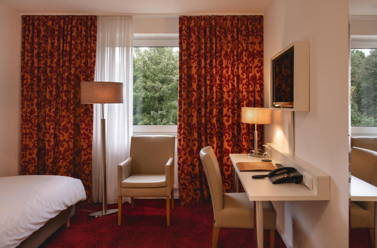 Hotel Astra Dusseldorf Ngoại thất bức ảnh