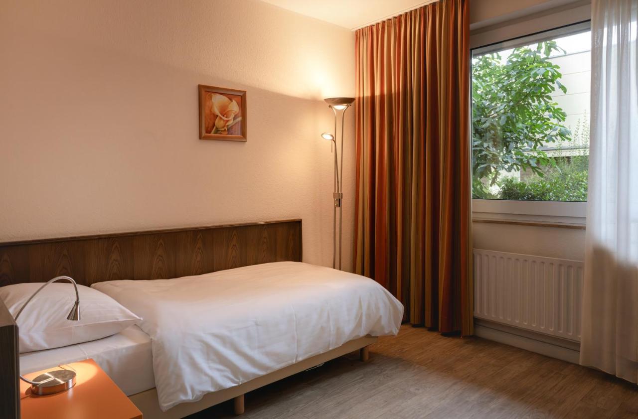 Hotel Astra Dusseldorf Ngoại thất bức ảnh