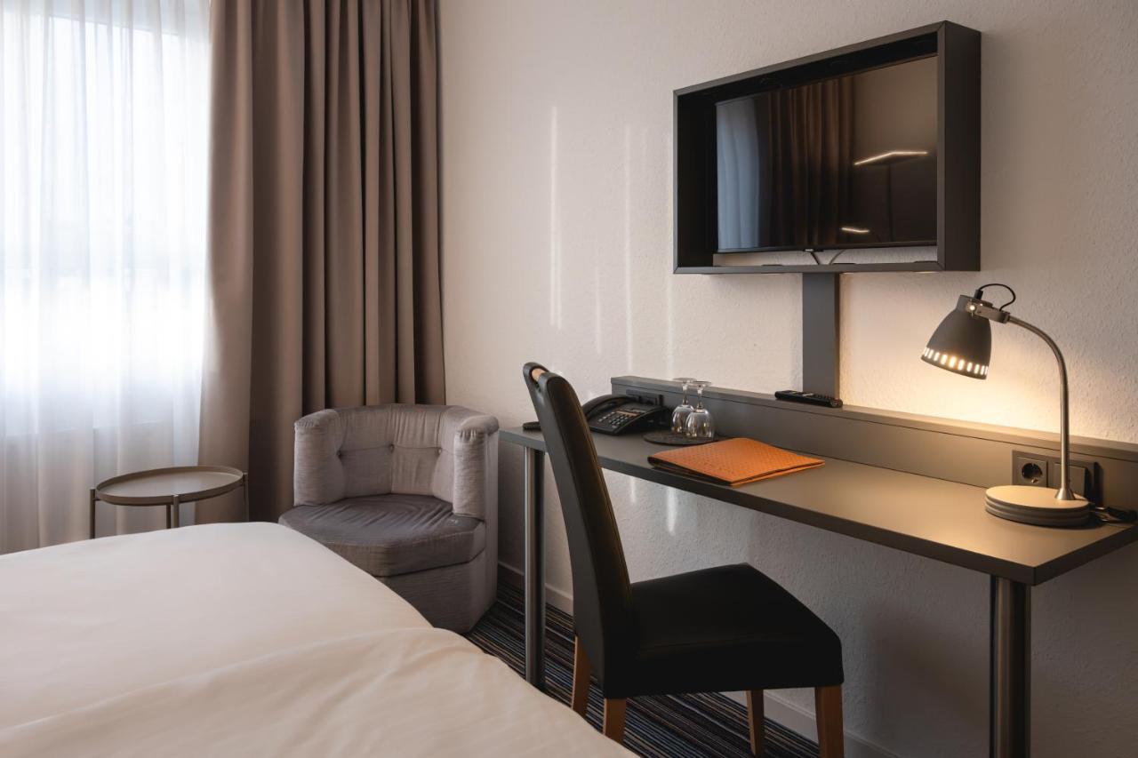 Hotel Astra Dusseldorf Ngoại thất bức ảnh