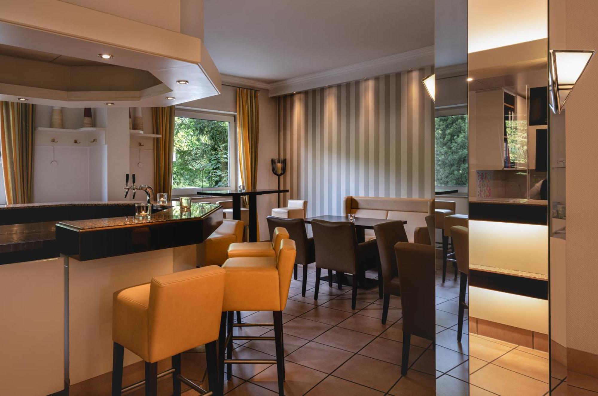 Hotel Astra Dusseldorf Ngoại thất bức ảnh