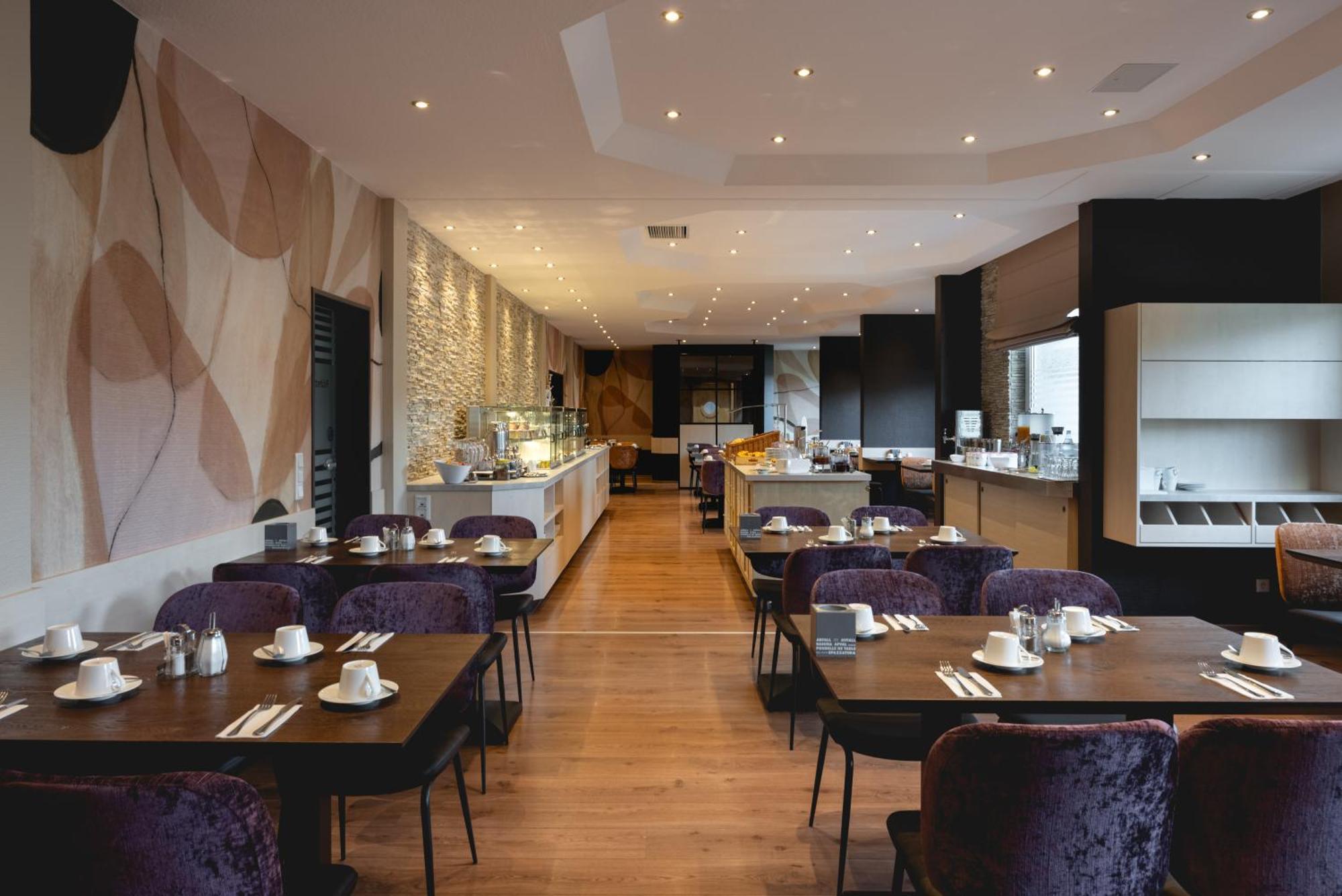 Hotel Astra Dusseldorf Ngoại thất bức ảnh