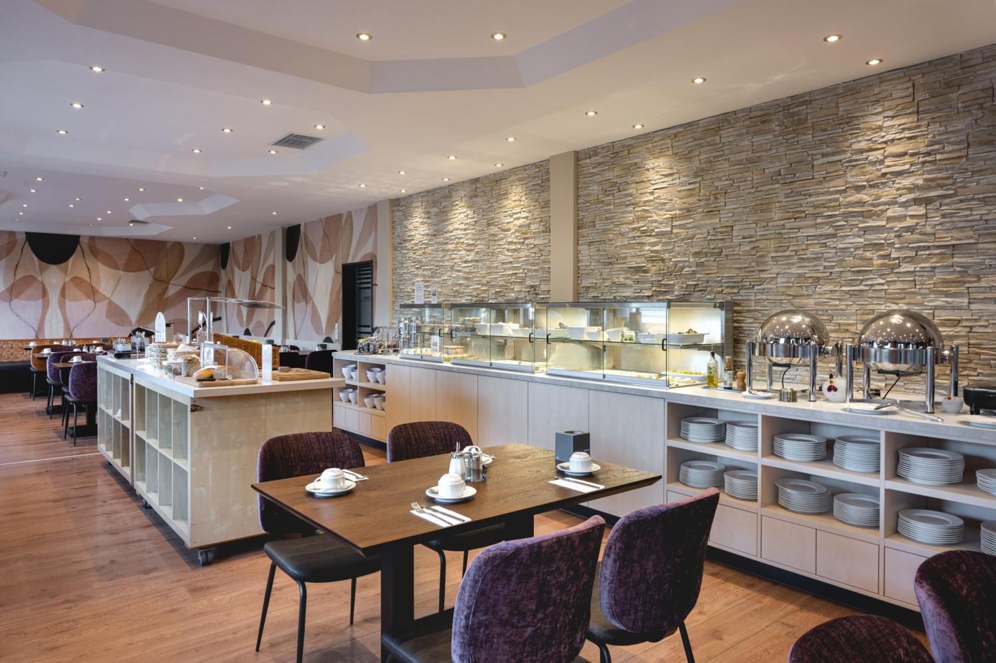 Hotel Astra Dusseldorf Ngoại thất bức ảnh