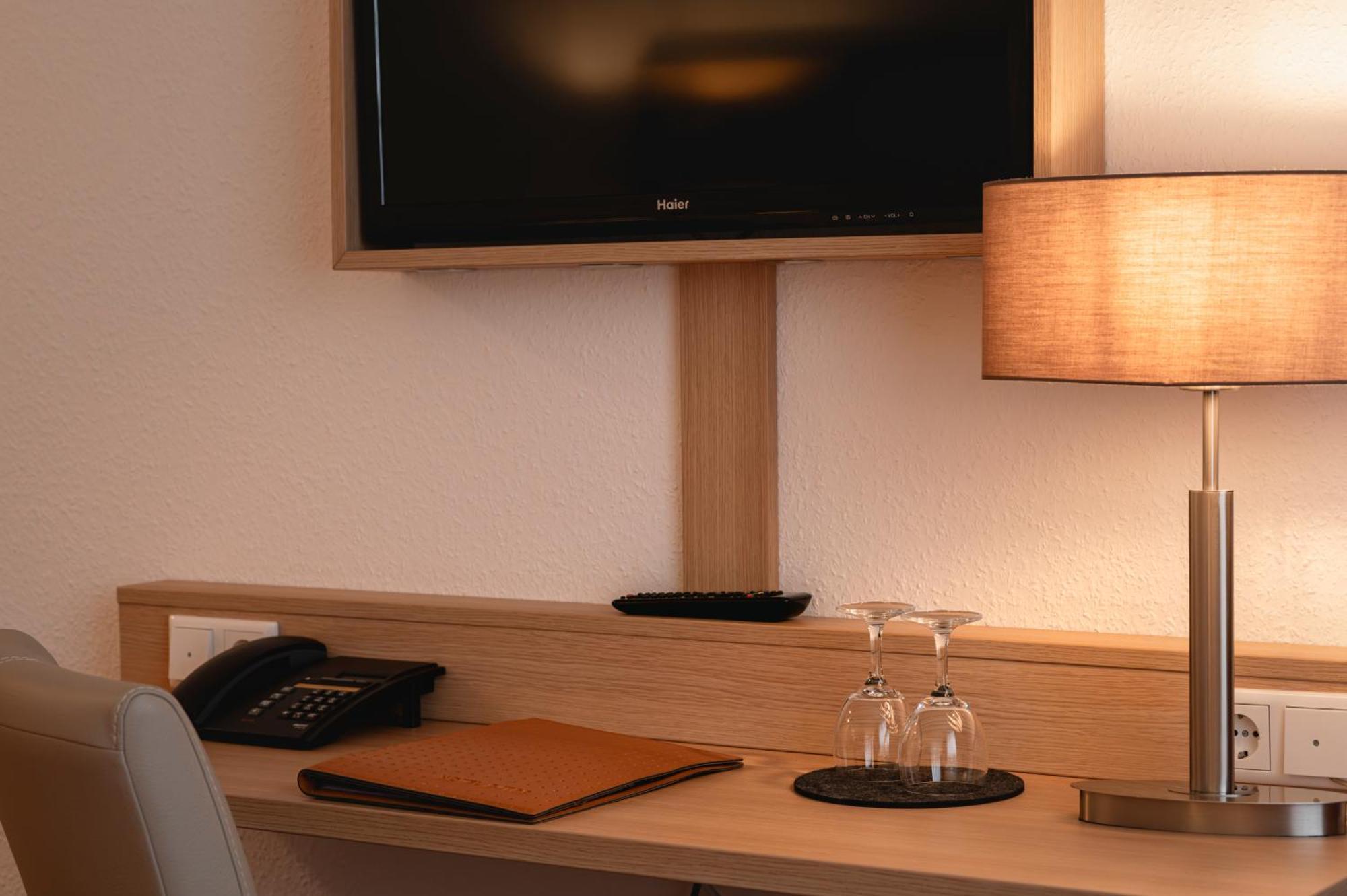 Hotel Astra Dusseldorf Ngoại thất bức ảnh