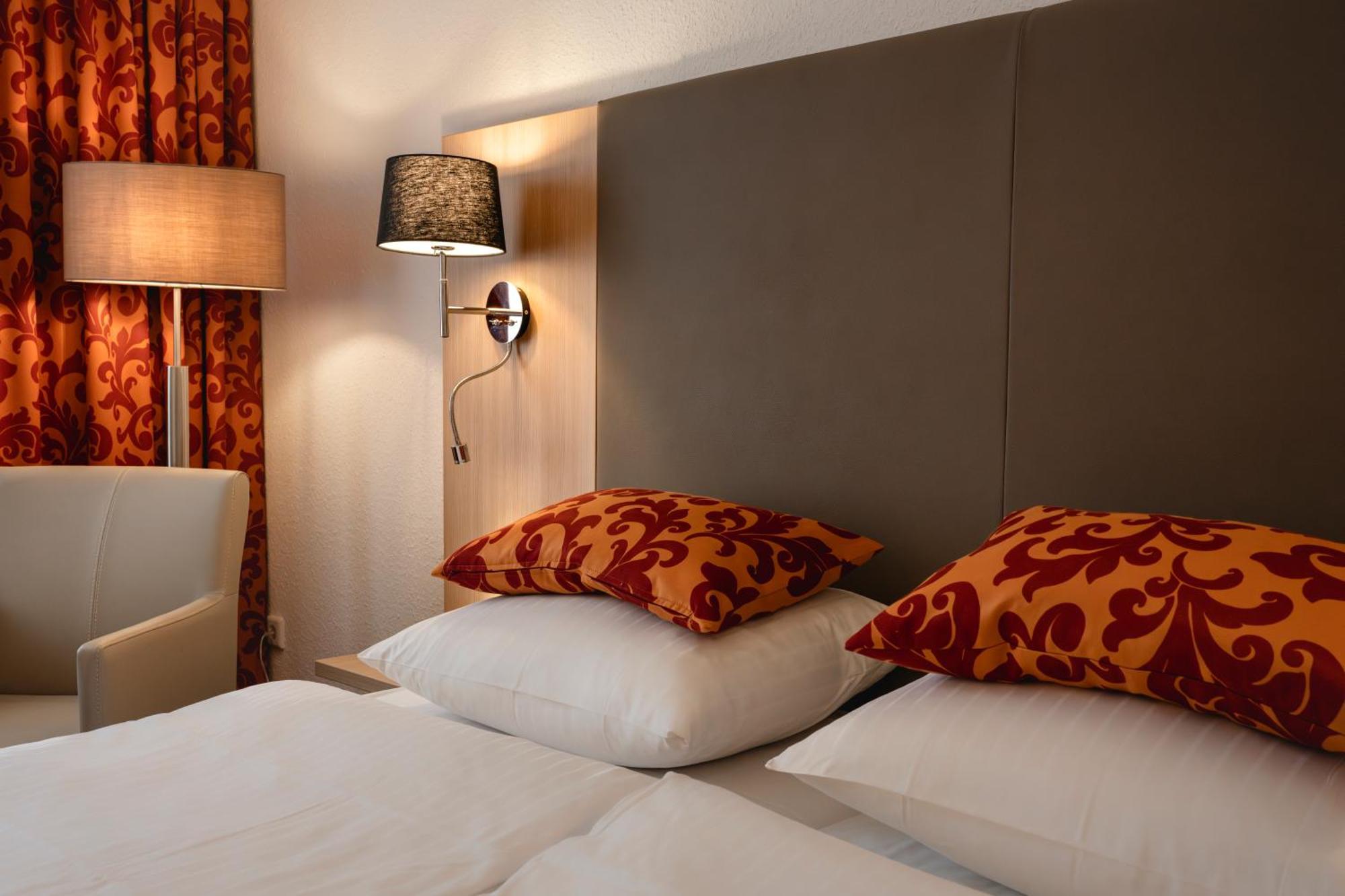 Hotel Astra Dusseldorf Ngoại thất bức ảnh