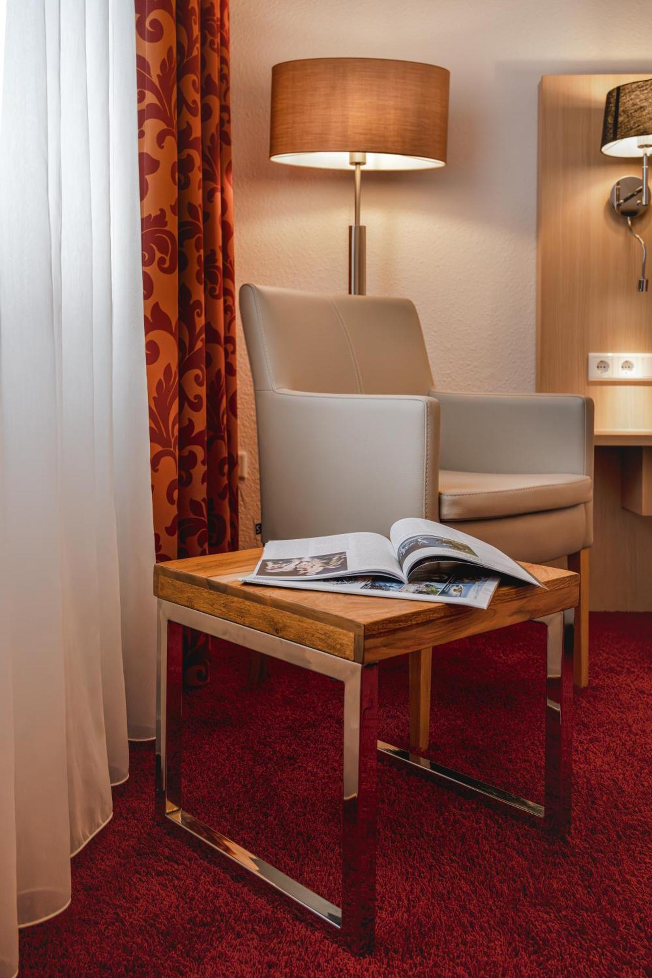 Hotel Astra Dusseldorf Ngoại thất bức ảnh